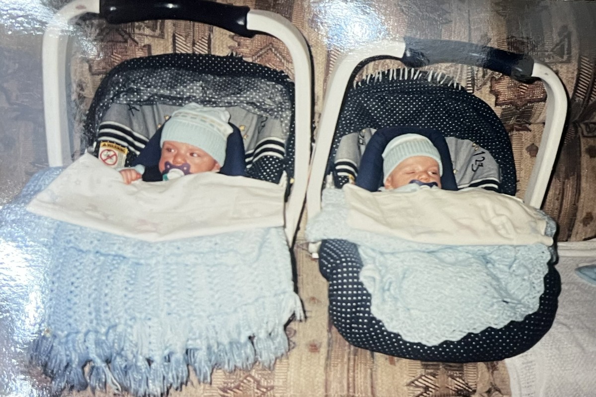 Boys in carseats