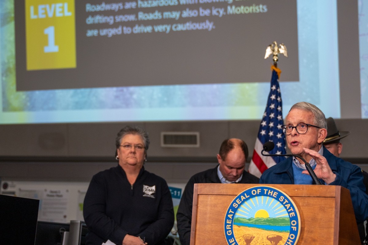 Governor DeWine urges Ohioans to stay home as major winter storm threatens 12 inches of snow
